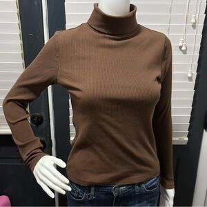 Old Navy Brown Ribbed Turtleneck